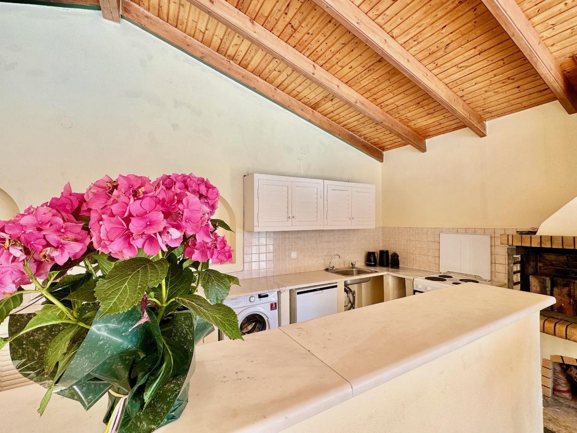 Villa Aliki Nissaki With Private Pool By Dadovillas Νησάκι Εξωτερικό φωτογραφία